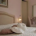 Nice Hotel