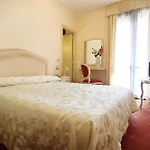 Nice Hotel Hotel 3*