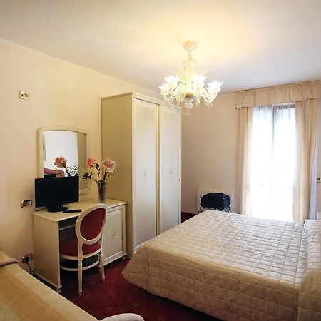 Nice Hotel 3*
