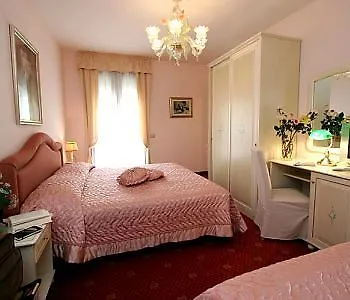 Nice Hotel 3*
